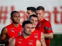 清晨休斯敦火箭备战欧超杯，战术微调细节曝光，悬念犹存，更衣室氛围转暖